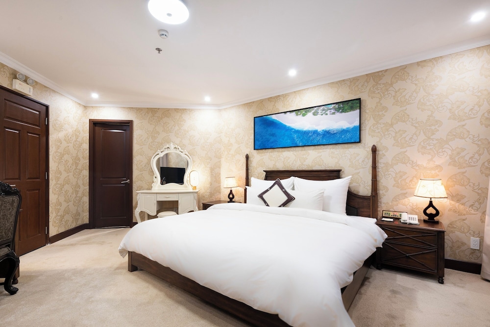 Executive Suite photo 2