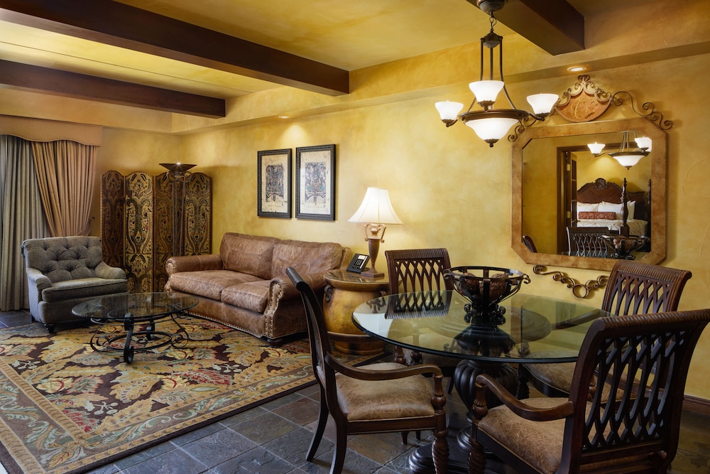 Presidential Suite photo 2