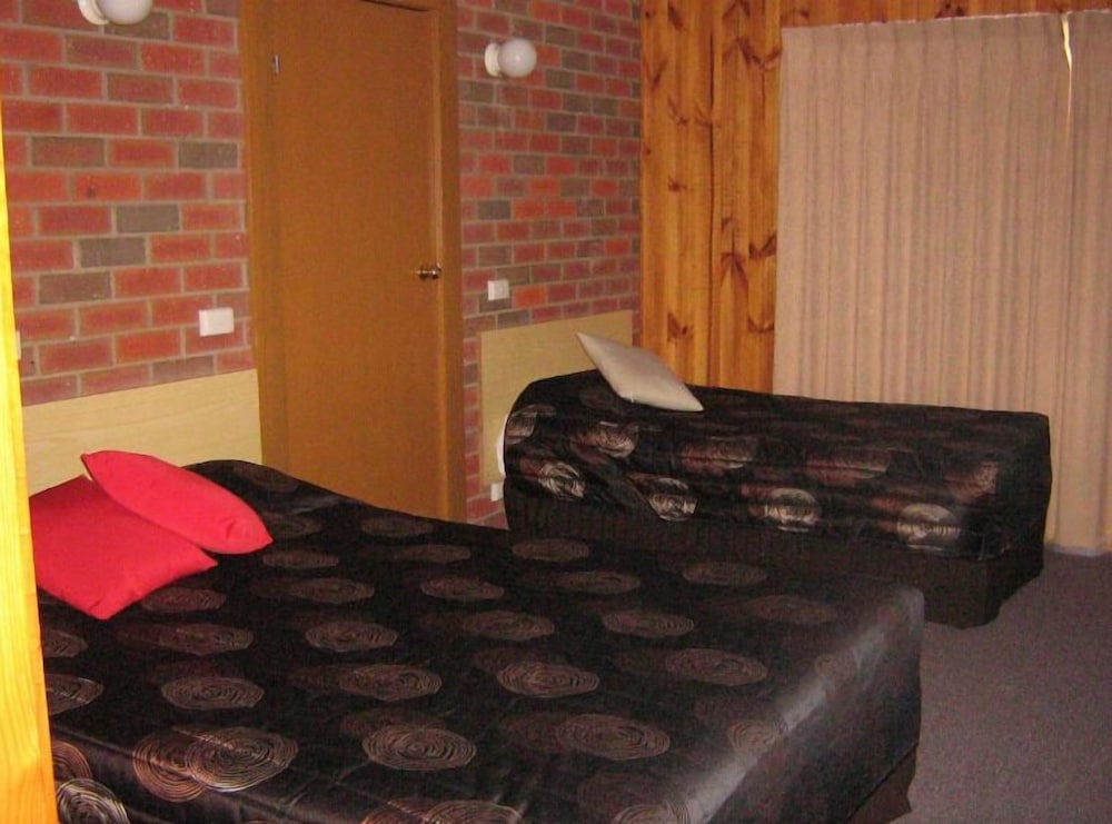 Twin Room, Garden View photo 1