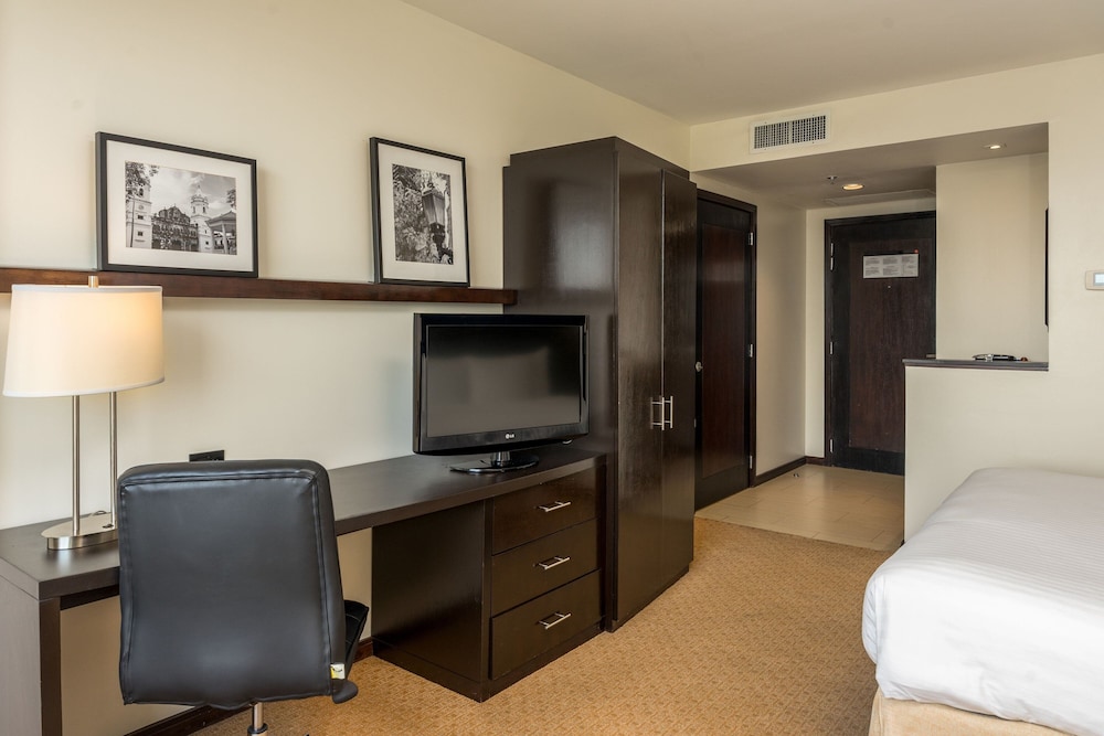 Superior Room, 1 King Bed with Sofa bed - Photo 6