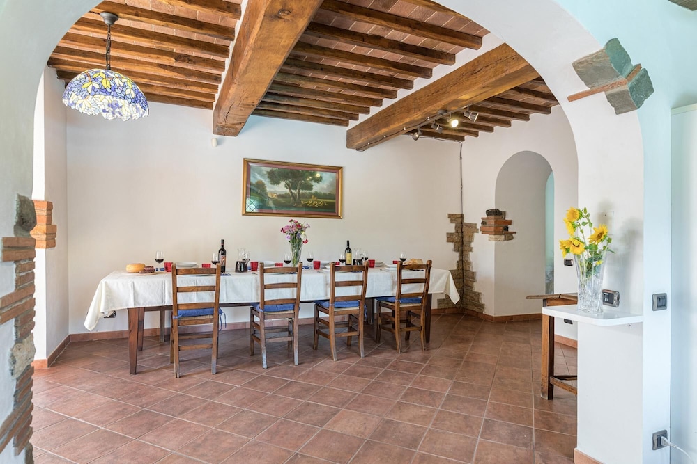Villa photo 3