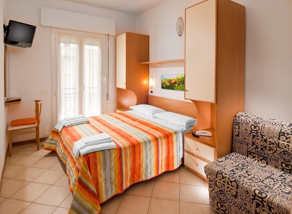 Triple Room - Photo 1