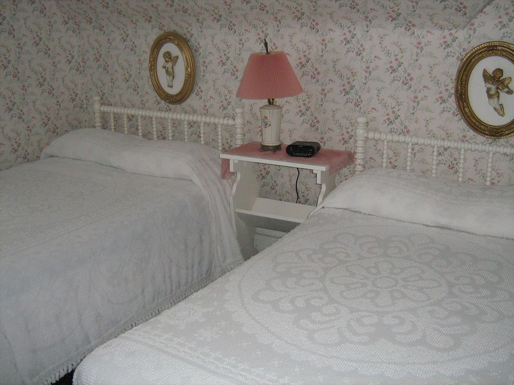 Room, 2 Double Beds photo 1