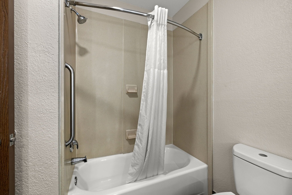 Suite, 1 King Bed with Sofa bed, Non Smoking - Photo 4