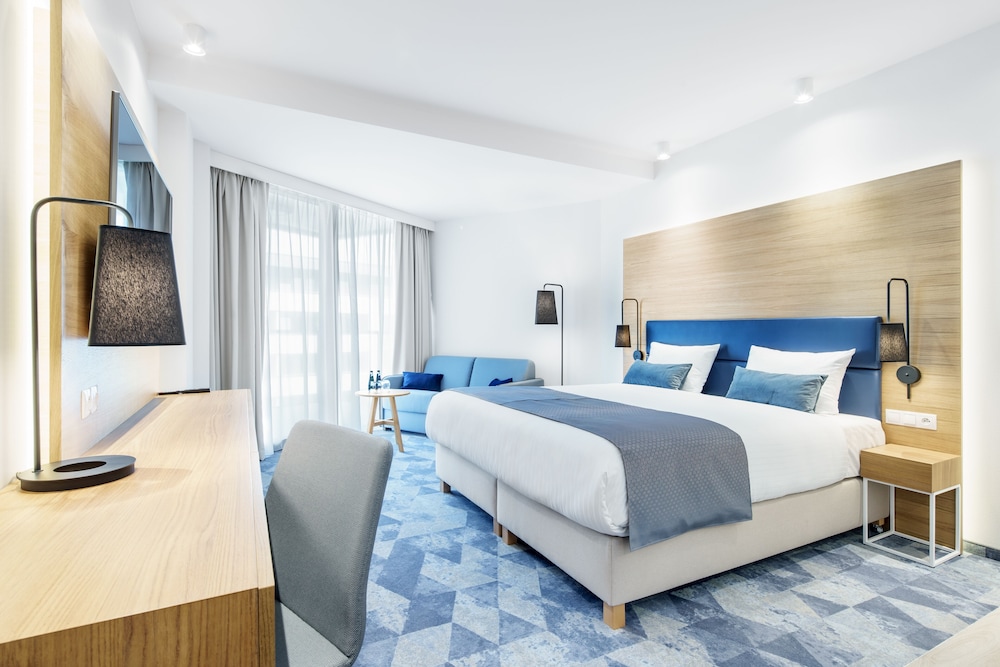 Deluxe Double Room - Photo 1