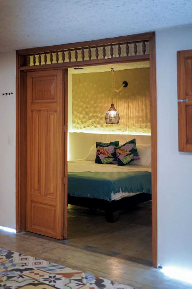 Deluxe Triple Room, 2 Bedrooms photo 2