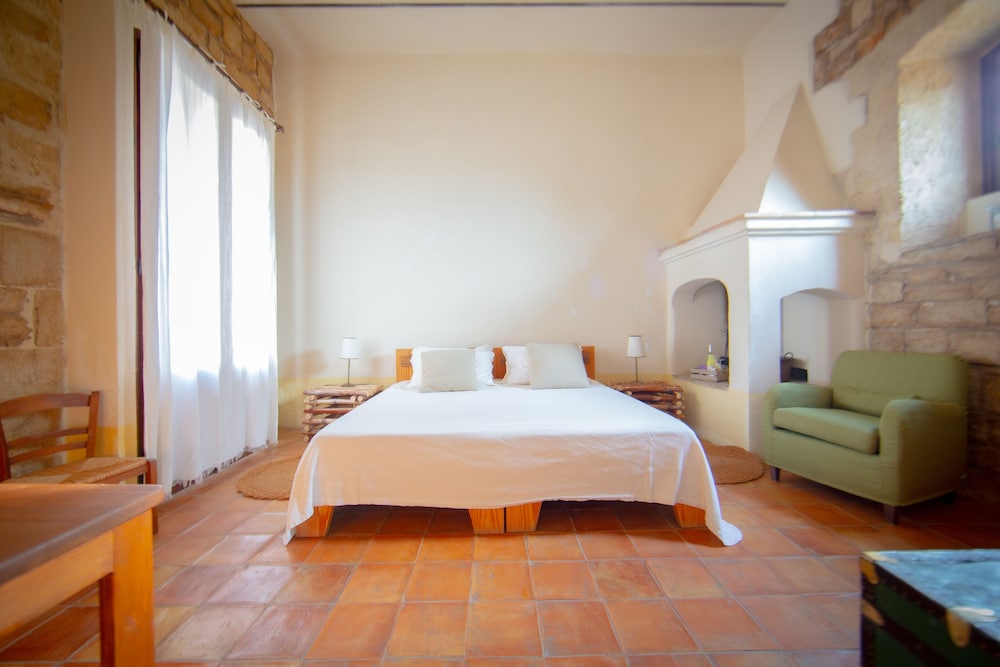 Standard Double Room - Photo 1