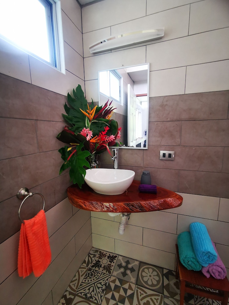 Standard Studio Suite, 1 Bedroom, Garden View photo 3
