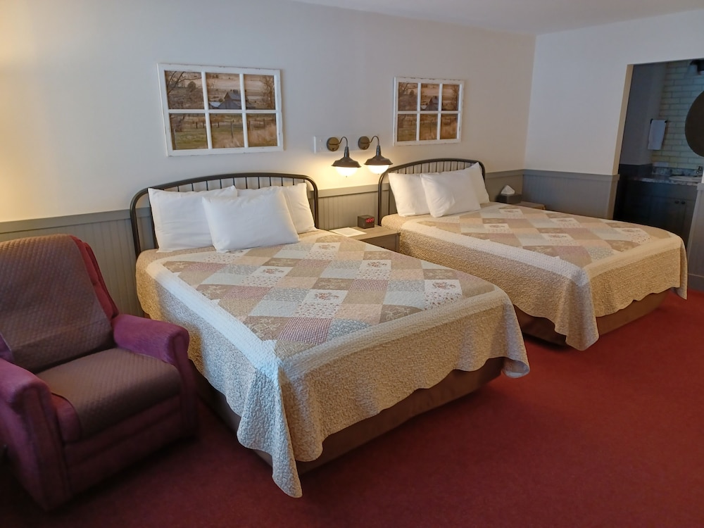 Deluxe Room, Kitchenette photo 1