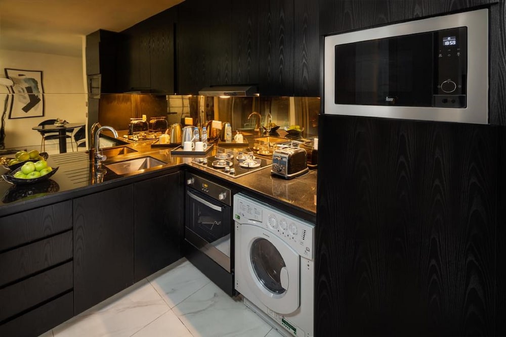 Premium Apartment, 2 Bedrooms - Photo 2