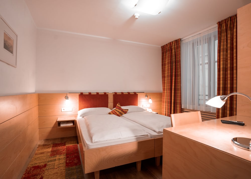 Double Room, Non Smoking photo 1