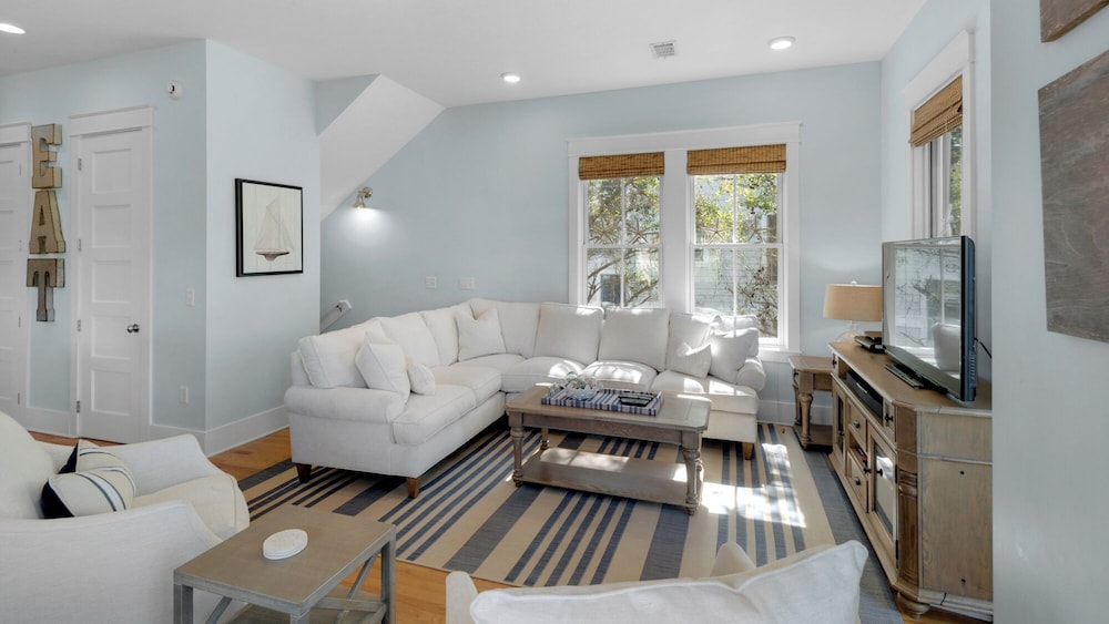 House, Multiple Beds, Patio, Garden View (Grayt Tides)