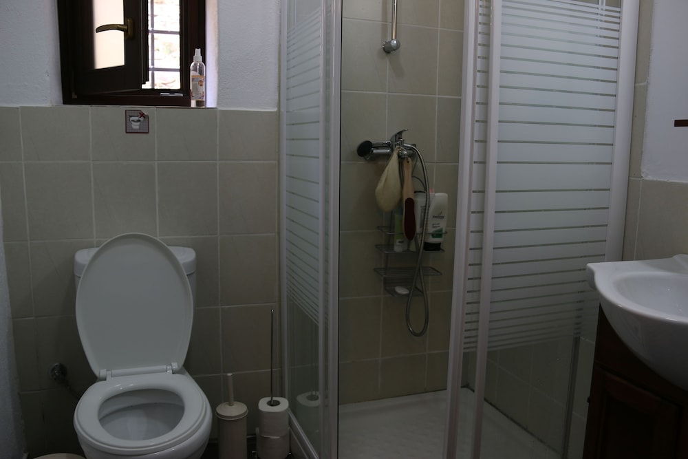House, 4 Bedrooms photo 3