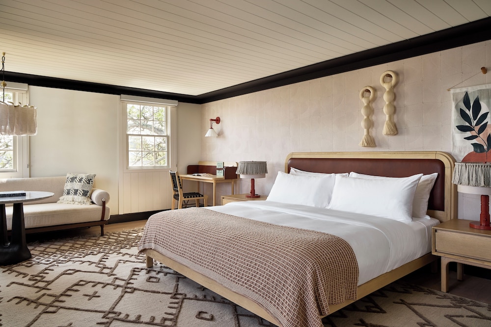 Standard Room, 1 King Bed (Kelley House) photo 3
