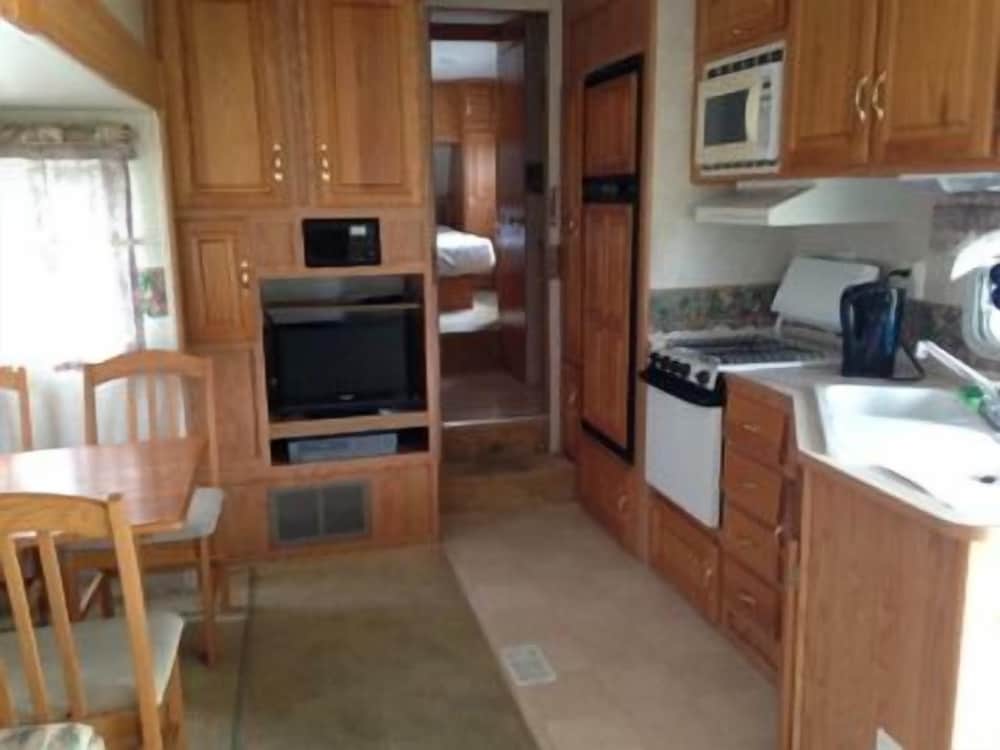 Mobile Home, 1 Bedroom photo 1