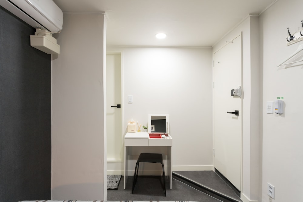 Suite, 2 Bedrooms photo 2