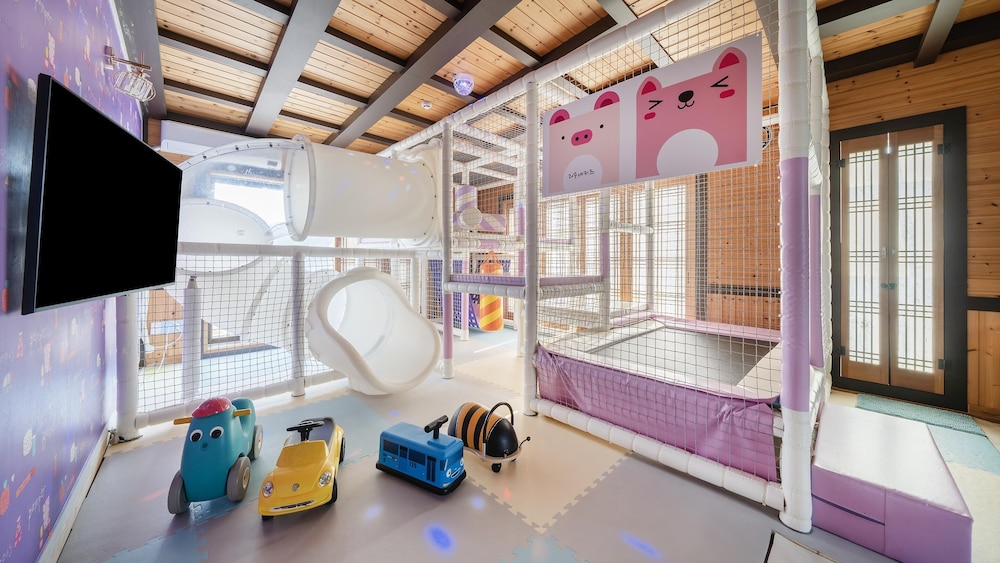 Basic Room, 1 Bedroom (201) - Photo 14