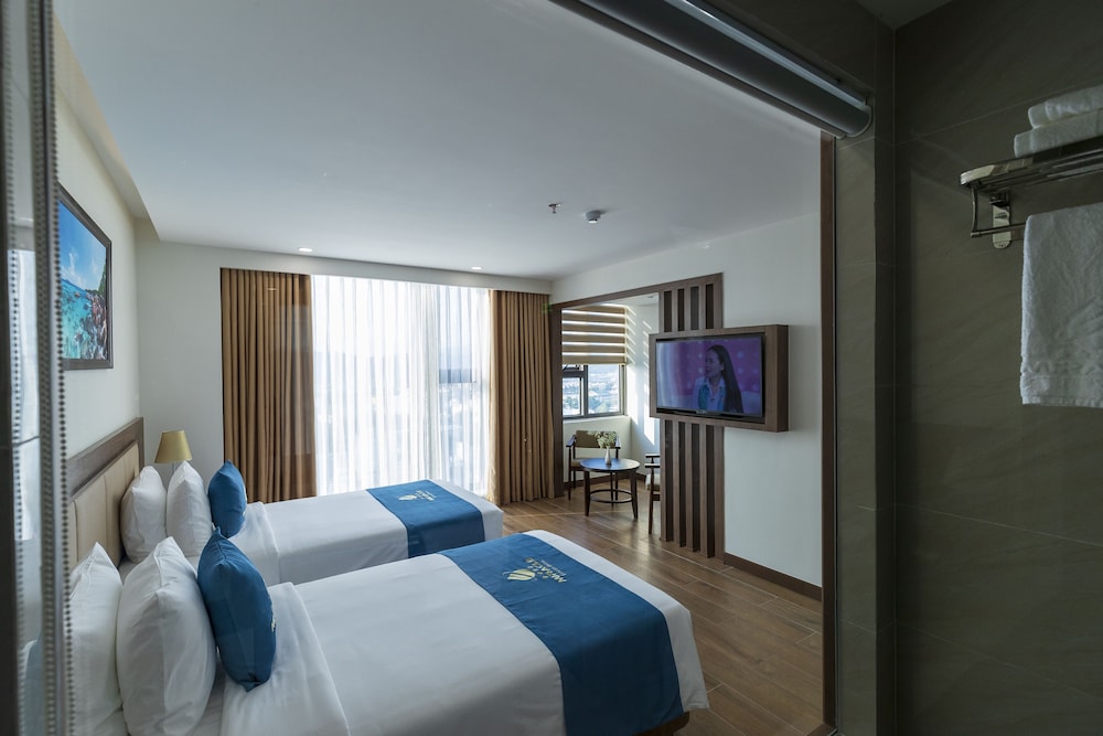 Deluxe Double or Twin Room, City View - Photo 3