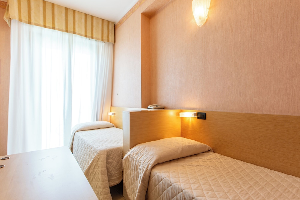 Economy Double Room Single Use, 1 Twin Bed