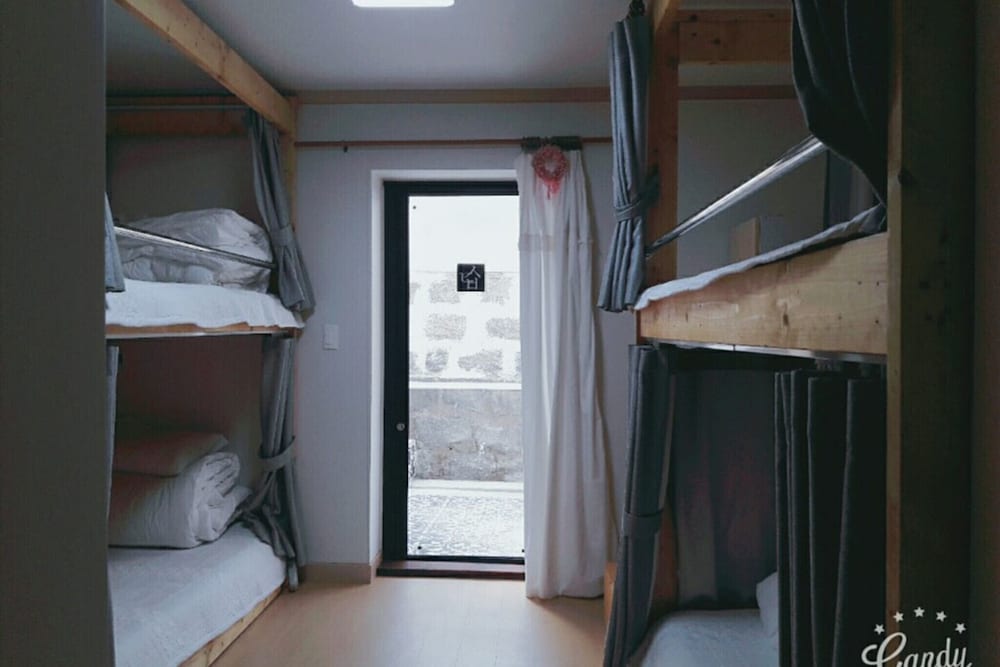 Room (4 Female Dormitory) photo 3