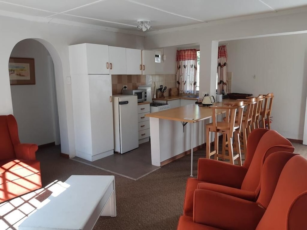Self Catering 6 photo 3
