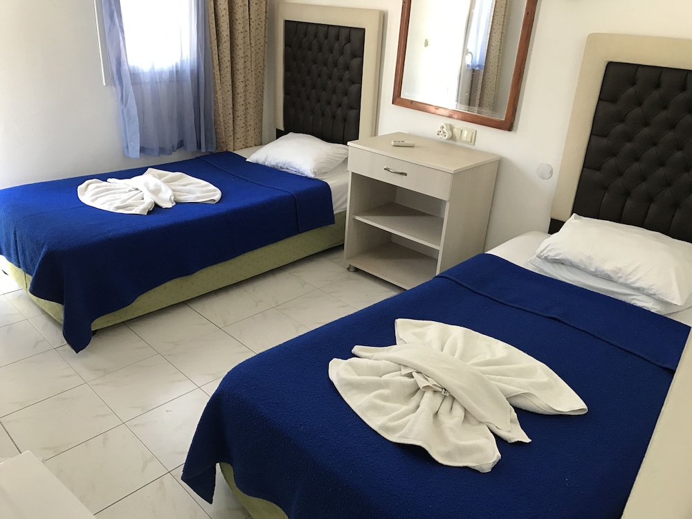 Twin Room, Balcony