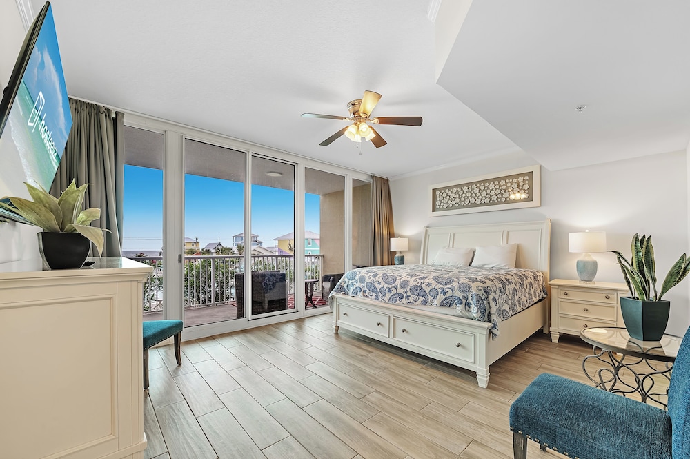 Family Condo, 4 Bedrooms, Balcony, Pool View photo 2