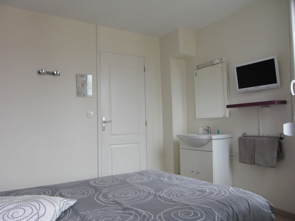 Double Room, Shared Bathroom photo 1