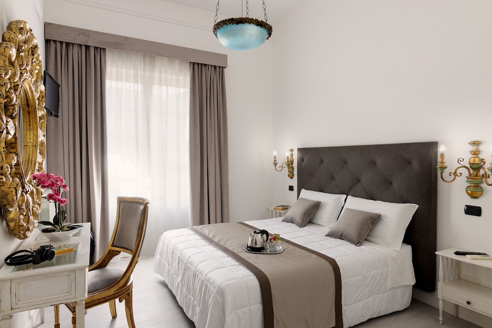 Classic Double or Twin Room photo 1