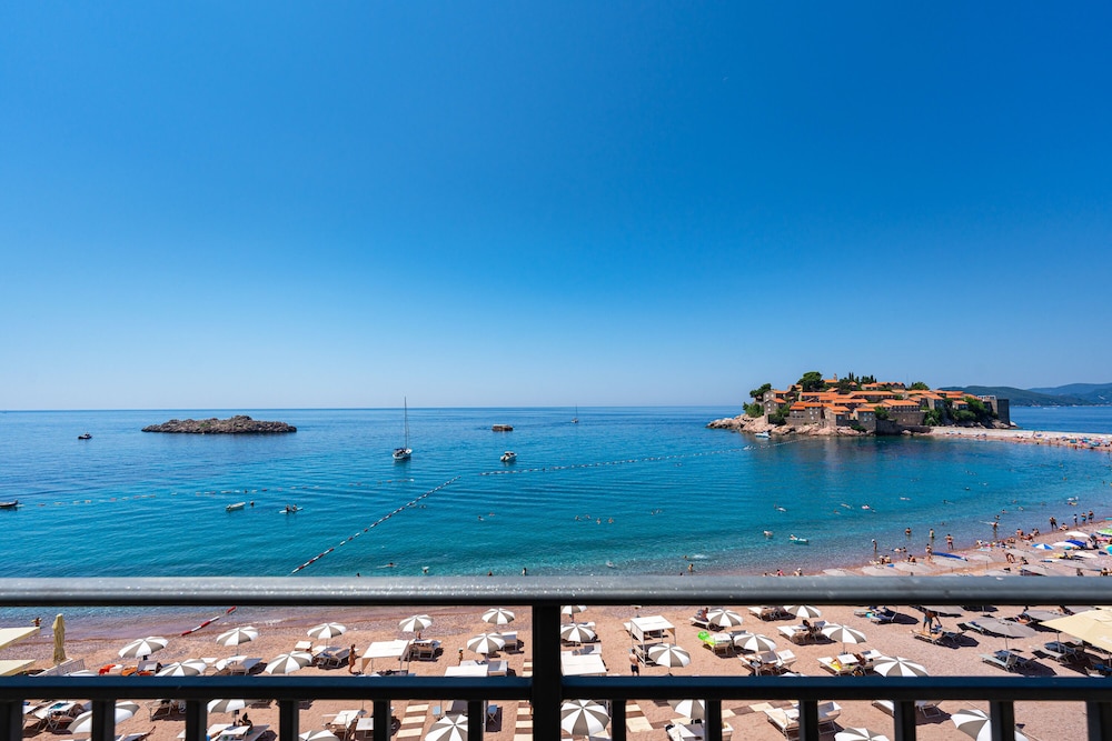 Deluxe Double Room, Sea View - Photo 12