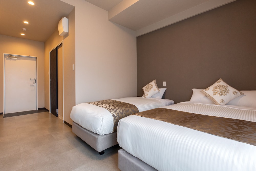 Standard Twin Room - Photo 1