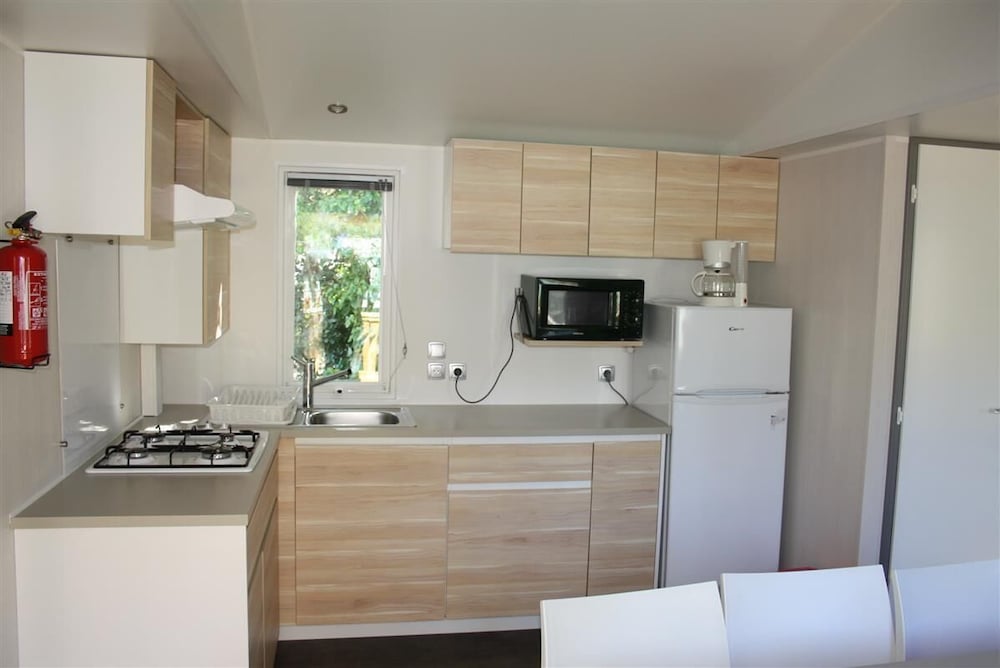 Mobile Home (6 People) photo 3