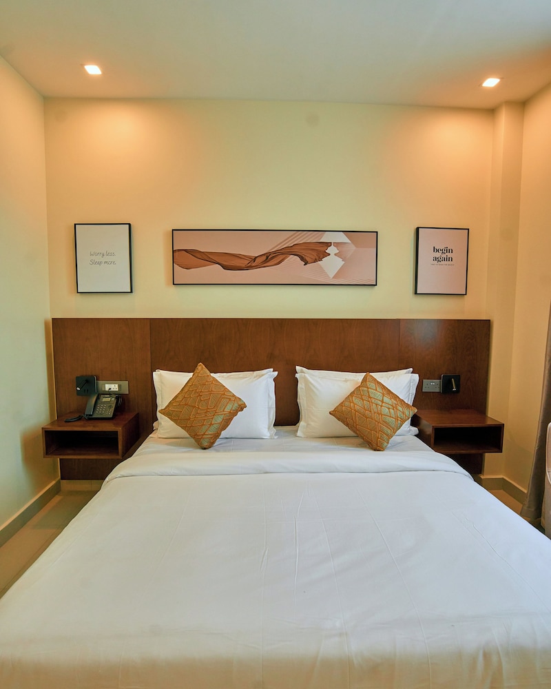 Deluxe Double Room, City View