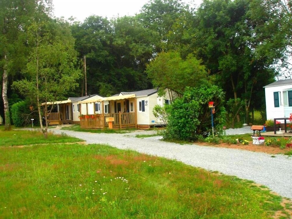 Mobile Home, 3 Bedrooms - Photo 2