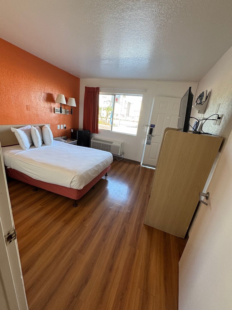 Premium Room, 1 Double Bed, Non Smoking photo 3