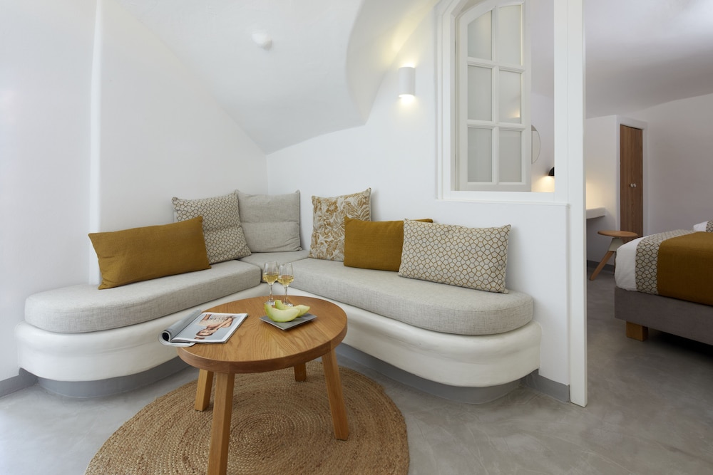 Grand Suite, Jetted Tub, Sea View (Outdoor Heated Jetted Tub) photo 2