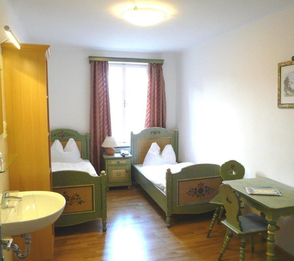 Twin Room photo 2