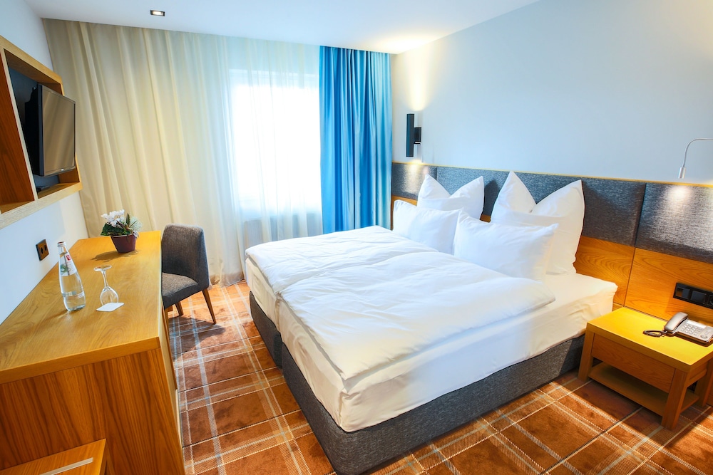 Economy Double Room photo 1