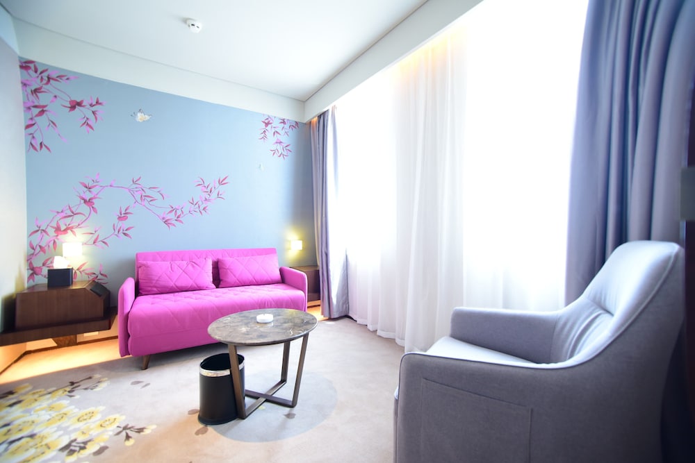 Business Suite photo 2