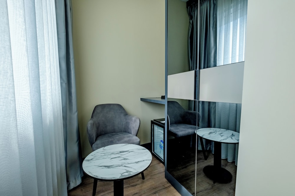 Economy Double Room - Photo 4