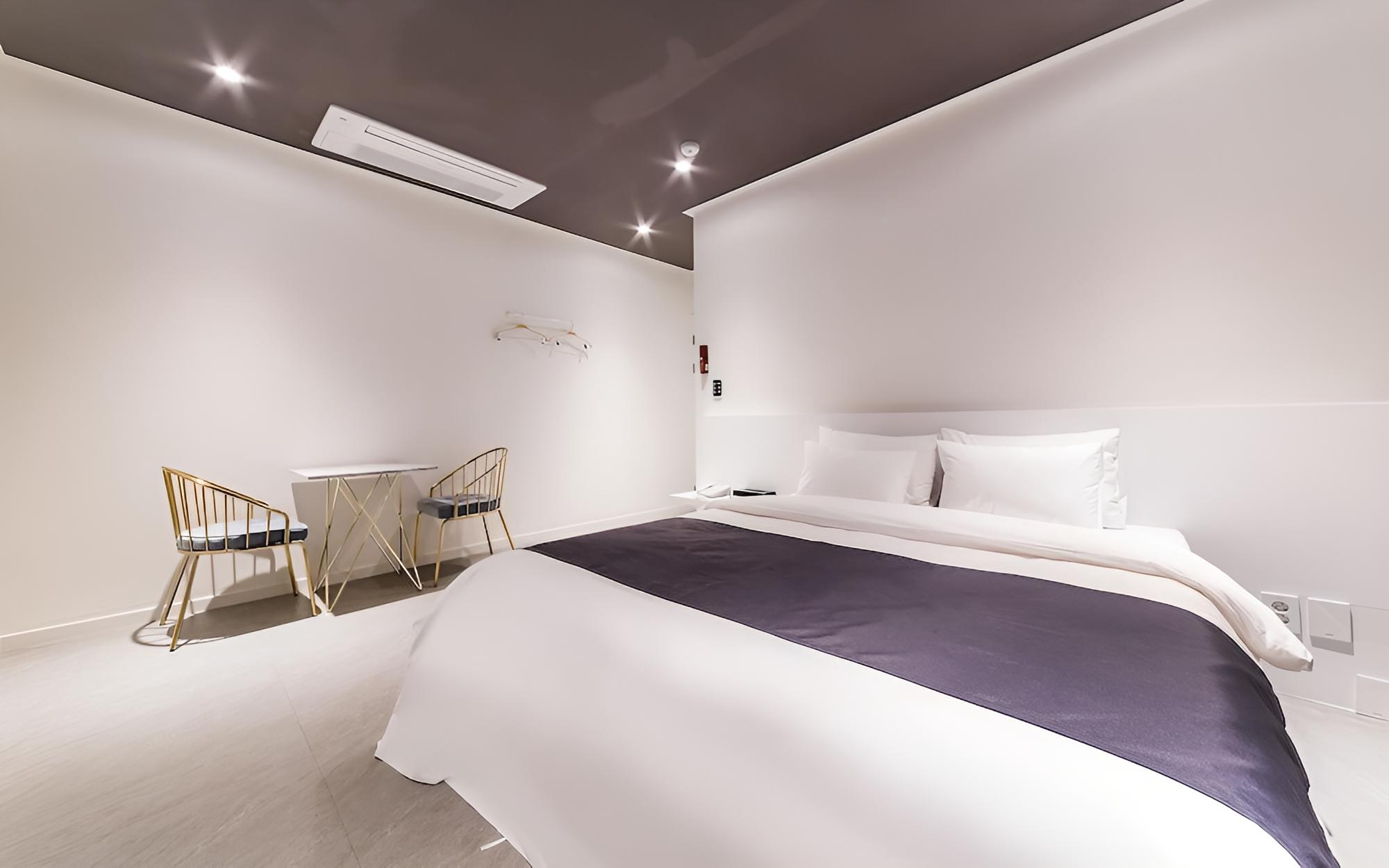 Room (Premium Royal clothing room (highest ) photo 3