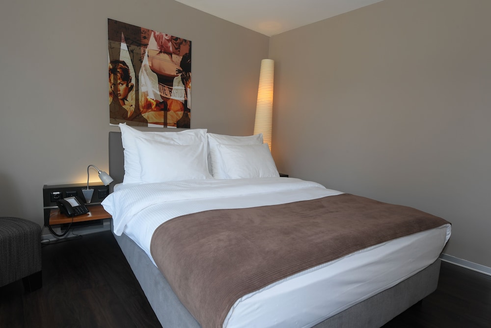 Business Double Room, 1 Queen Bed, Non Smoking