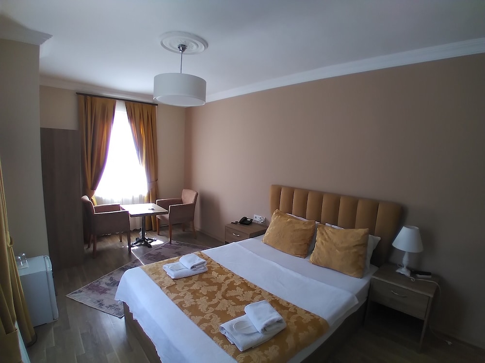 Economy Double Room photo 1