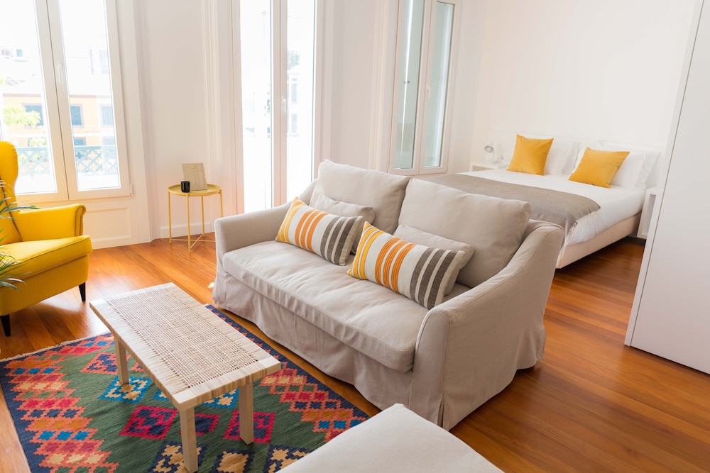 Panoramic Studio, City View (#PA3) photo 1