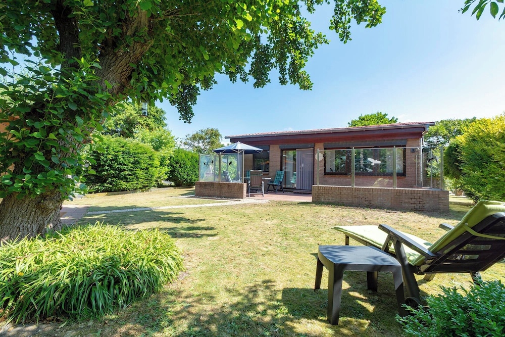 Bungalow photo 1