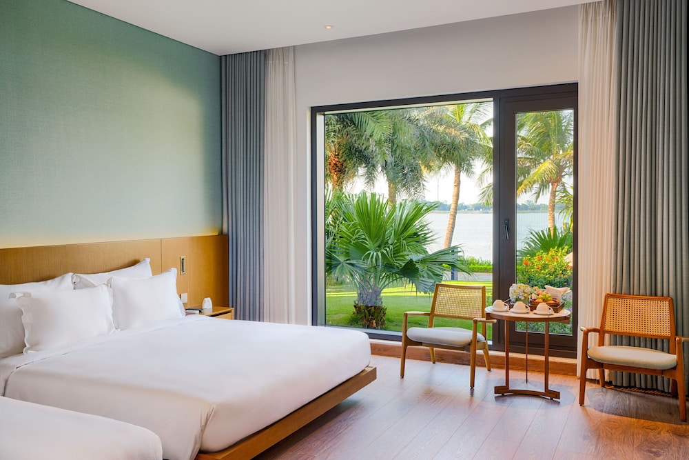 Triple Room, Lake View - Photo 3