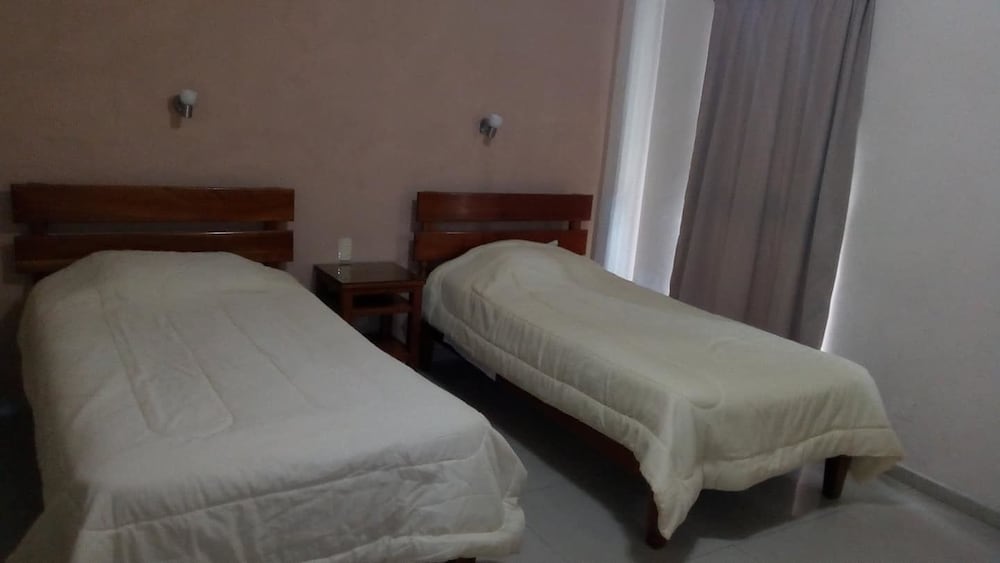 Basic Room, Multiple Beds