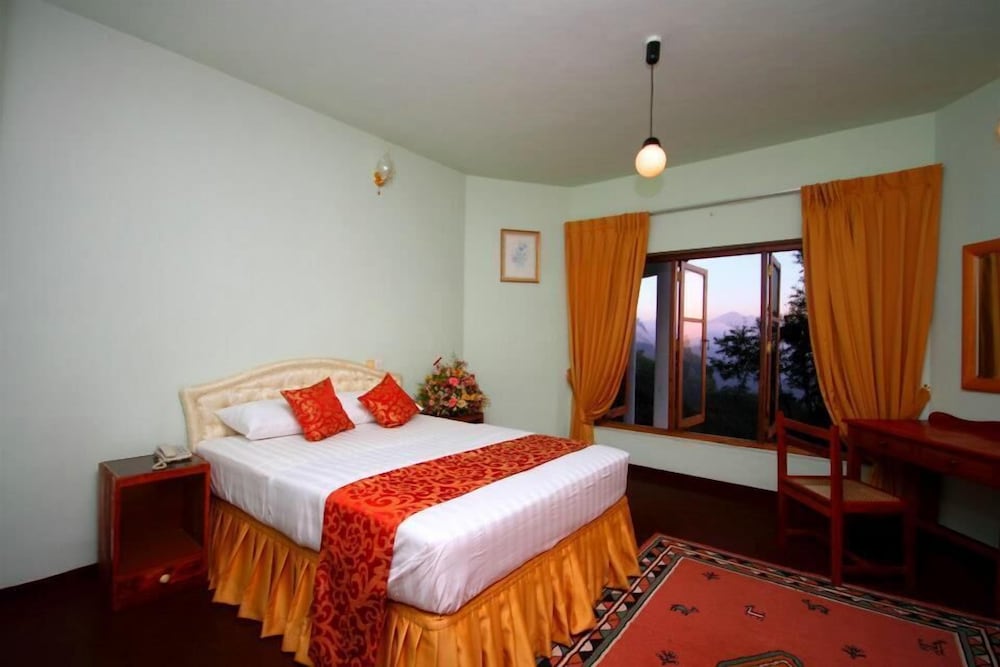 Luxury Suite, 1 King Bed, Balcony, Pool View - Photo 5