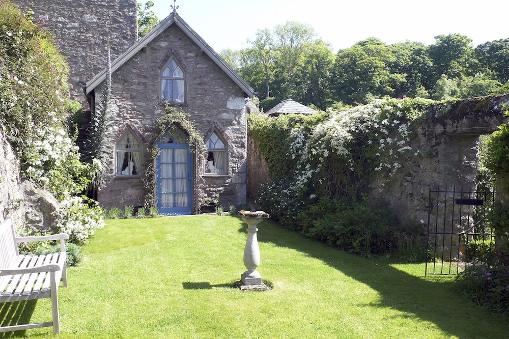 Standard Cottage photo 1