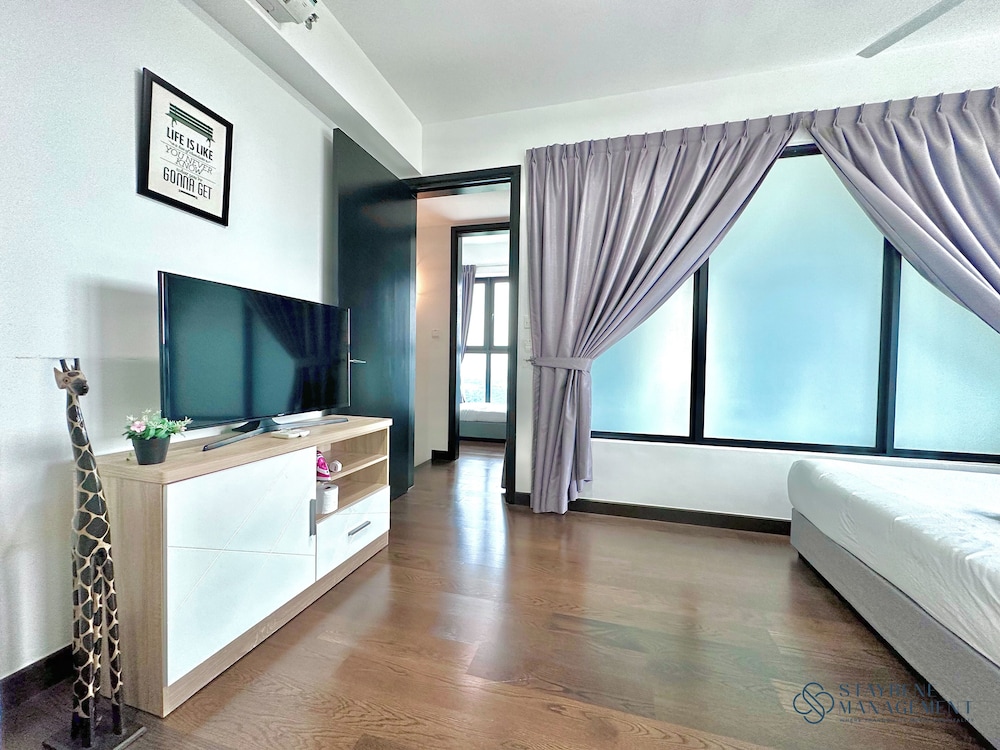 Comfort Duplex, 3 Bedrooms, City View photo 2